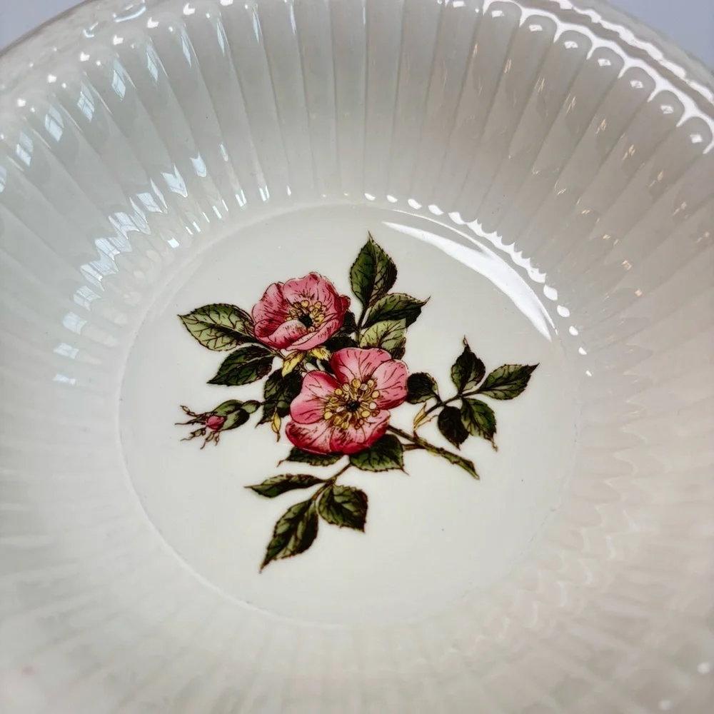 Vintage Wedgwood Briar Rose Tableware Plates, Bowls, Cup, Saucers Set‎ (10)